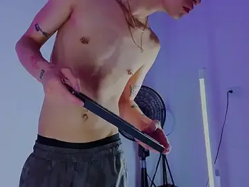 Stripchat Free Live Porn of nova_salvatore