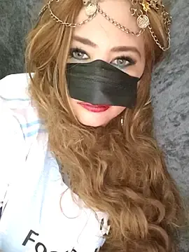 Stripchat Free Live Porn of Egyptianmilf2000