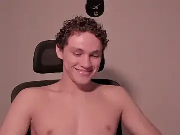 Stripchat Best live sex cam show of laurent_nova