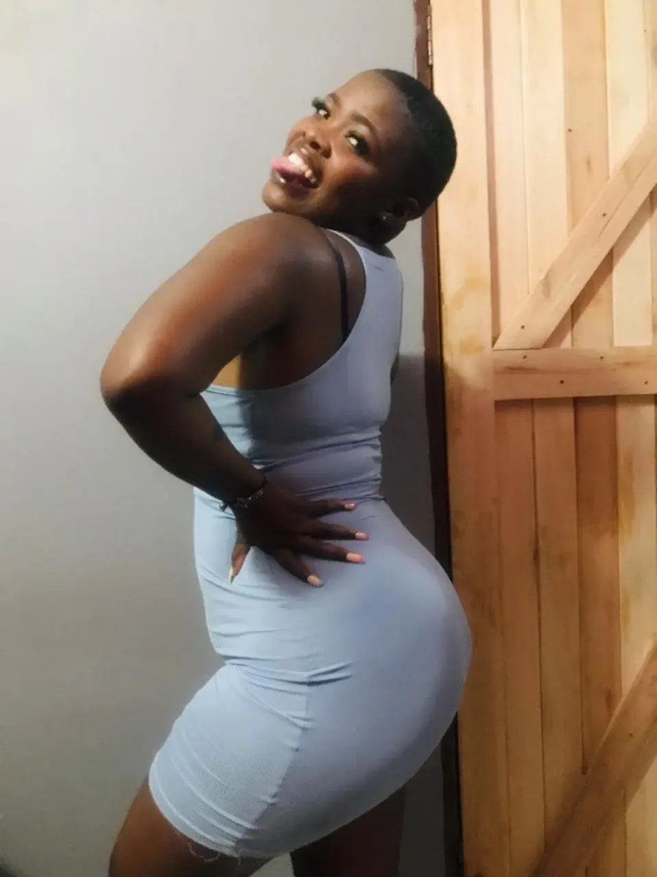 QueenEmpress_X02