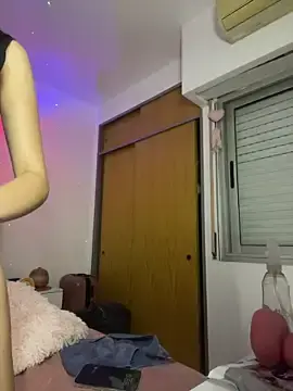 Stripchat Sex Cam of LolaSB
