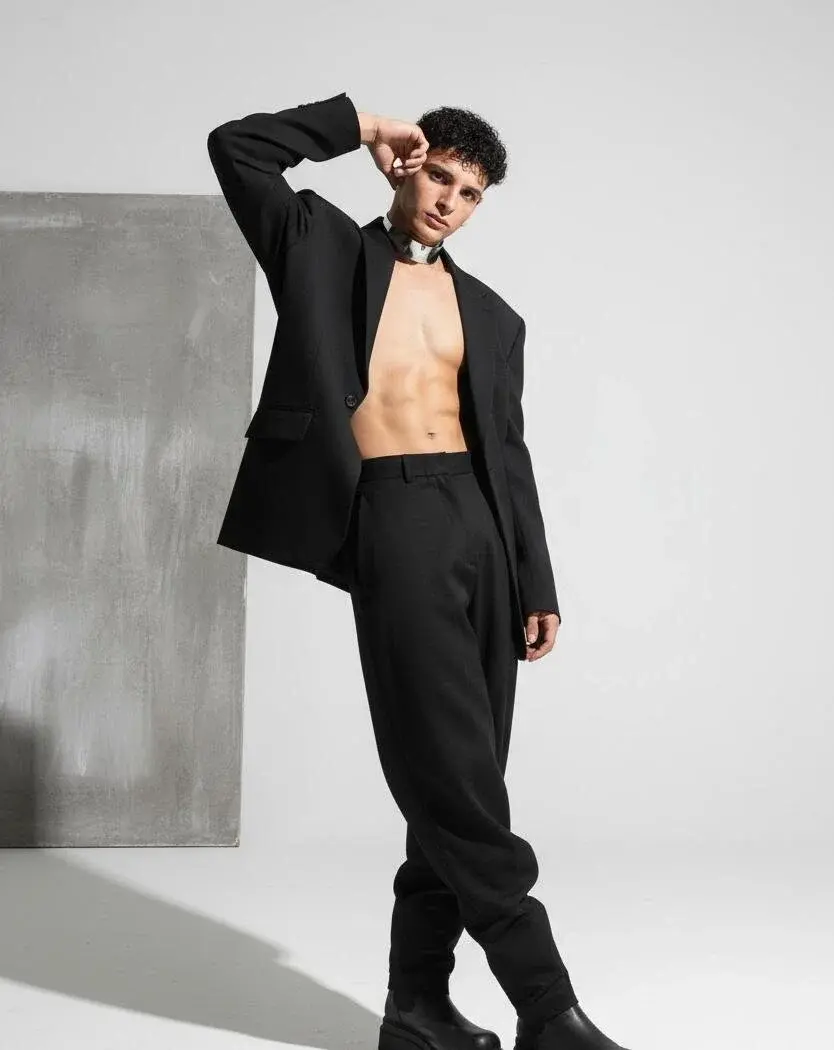keen_black_