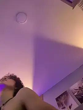 Mika_love_milo