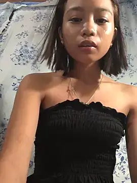 Stripchat Live Sex Cam of Asianpinay_Skinny1818