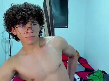 Stripchat Best Webcam of tom_bluees10