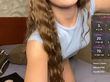 Stripchat Free Live Porn of lekfull-kitten