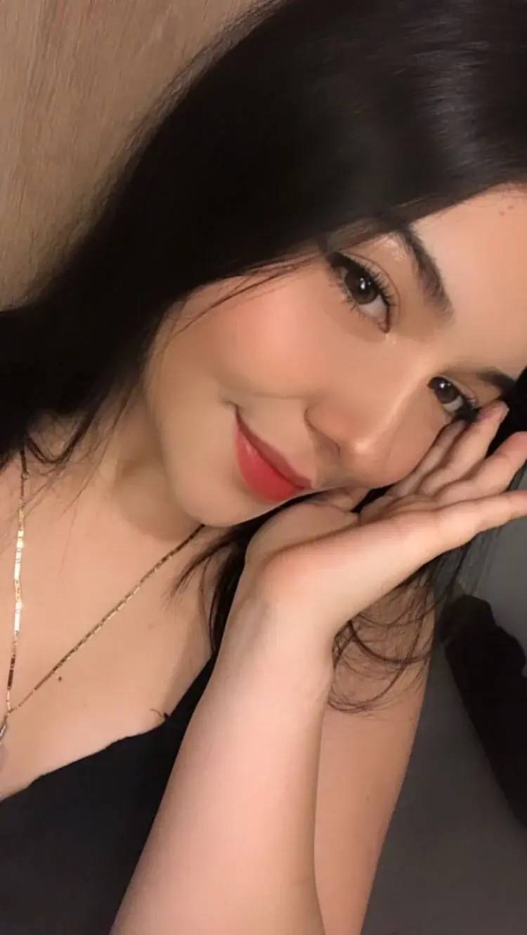 Ayleen_Hall