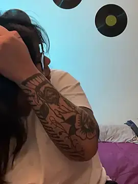 miacanela_xo