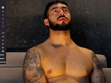 Stripchat Free Live Porn of MarkWalker__