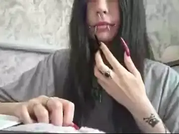 KrissyHiott