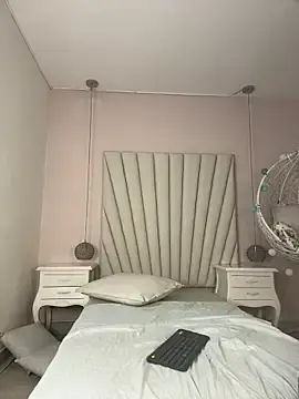 Taylor_gray7