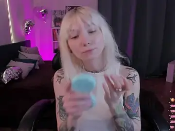 Stripchat Free Porn Cam of tattoo_art_baby