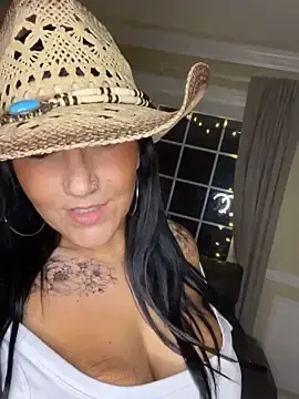 Stripchat Live Sex of LittleMissEeve