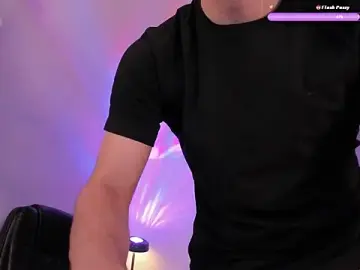 Stripchat Best live sex cam show of Mikeyvioleta_