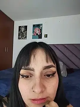 Stripchat Live Sex Cam of KARINNA__RAVEN