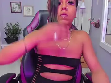 Stripchat Live Sex of Nahomy_Collins_
