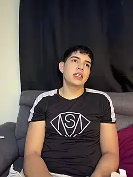 Stripchat Free Porn Cam of Johan_fire