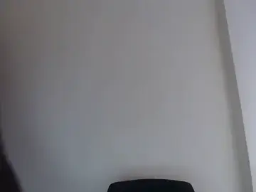 KittyKissess02