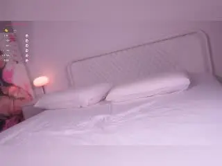 Xlovecam Best live sex cam show of SexyBellaTs